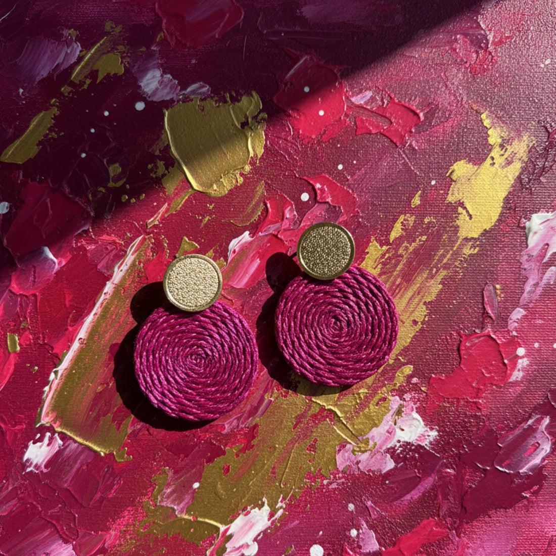 The Art of Color Pairing: How to Match (and Mix) Like a Stylist