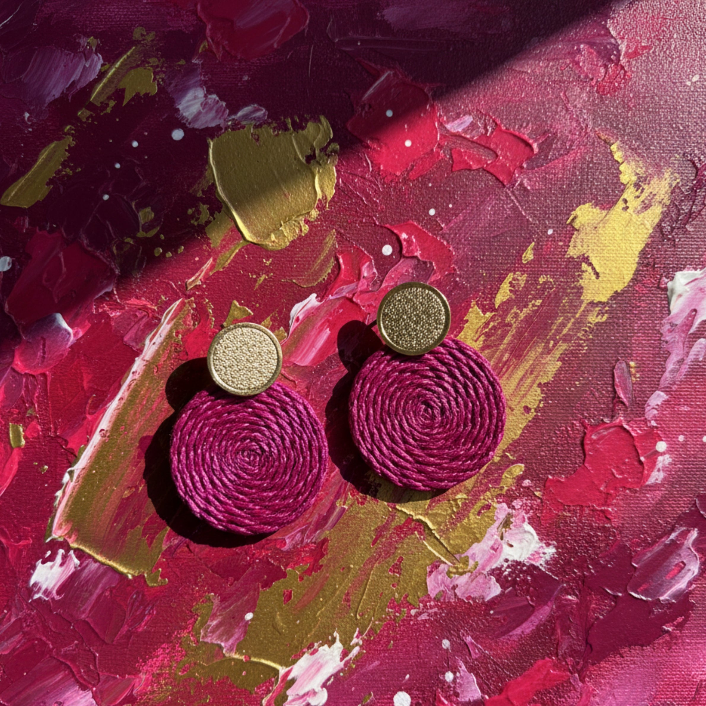 The Art of Color Pairing: How to Match (and Mix) Like a Stylist