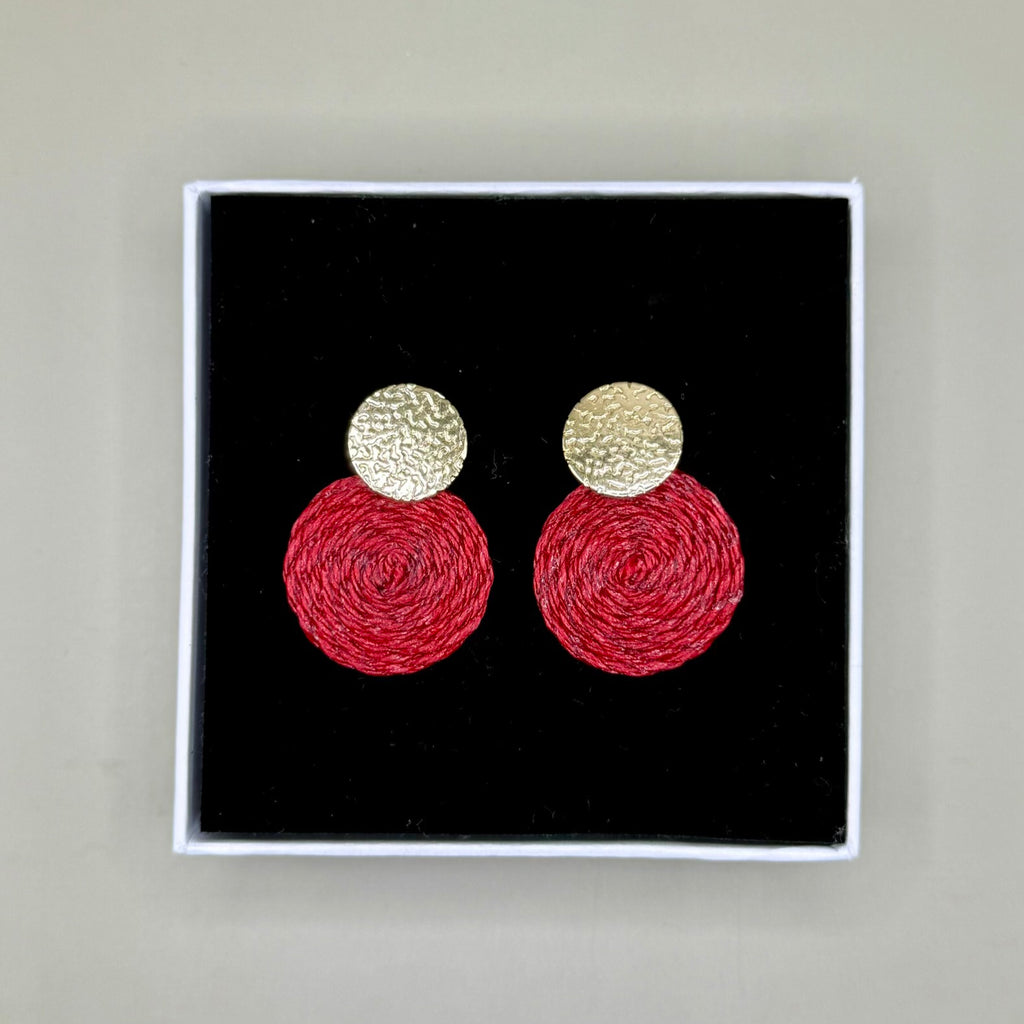 Guatapé Woven Iraca Palm Earrings in Red