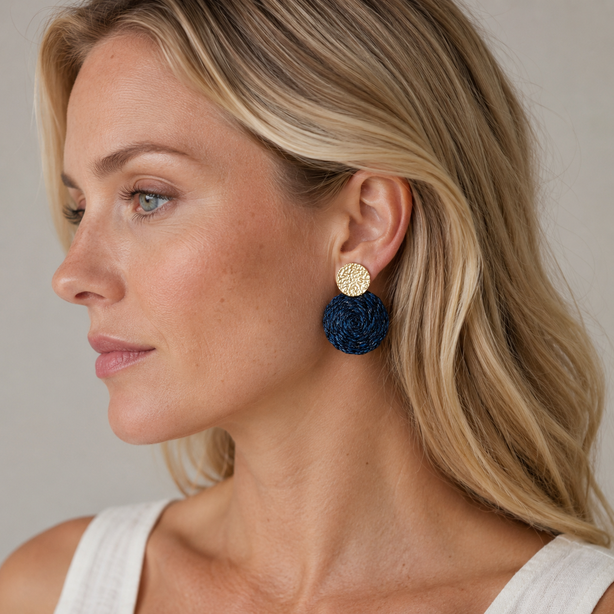 Guatapé Woven Iraca Palm Earrings in Dark Blue