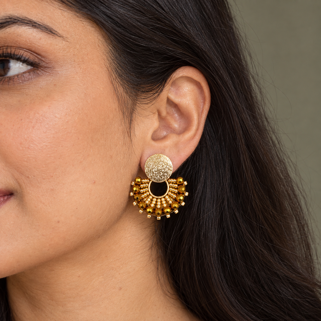 Cali Small Beaded Earrings in Gold