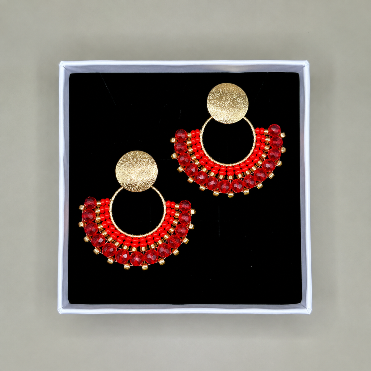 Cali Mid Beaded Earrings in Red