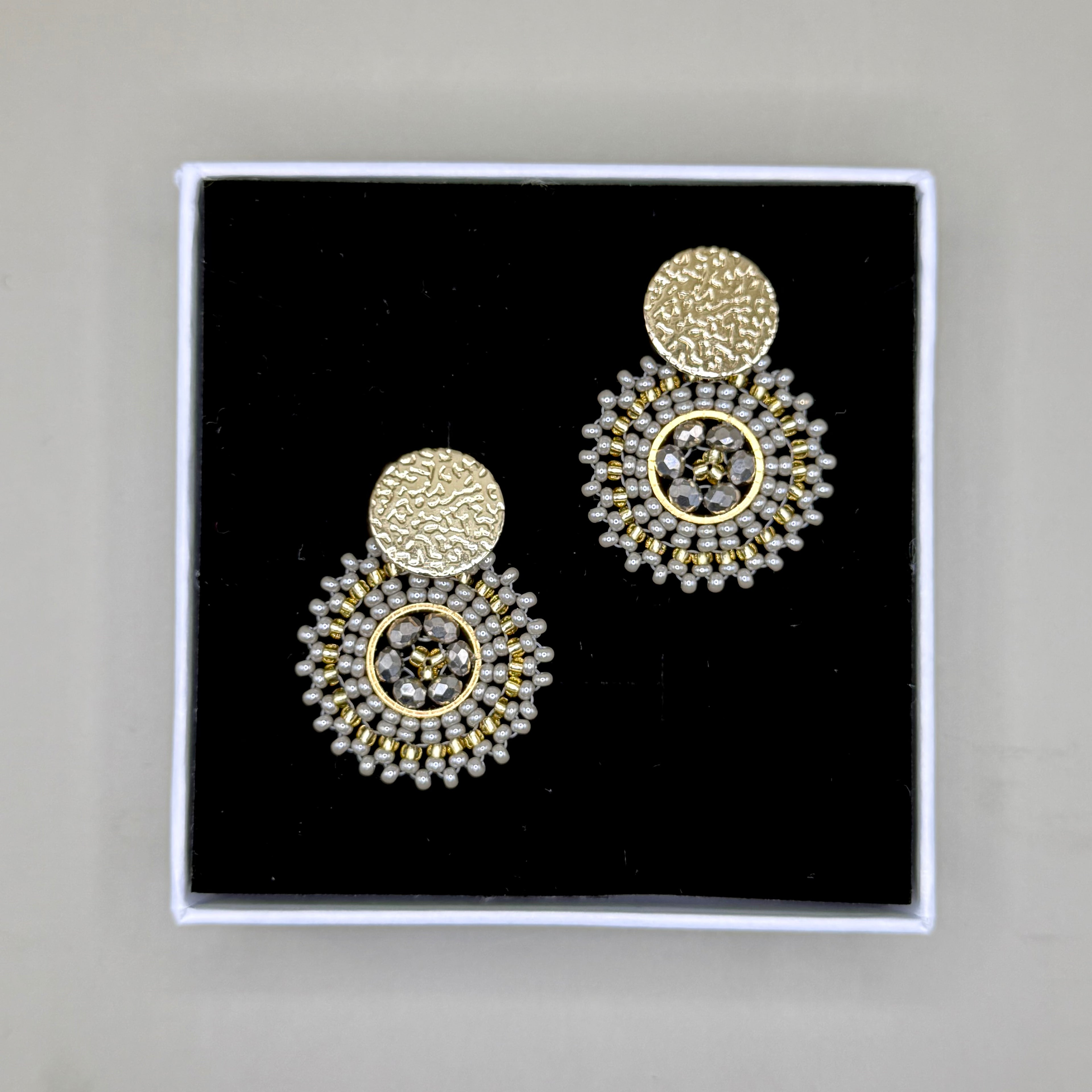 Manila Round Beaded Earrings in Grey